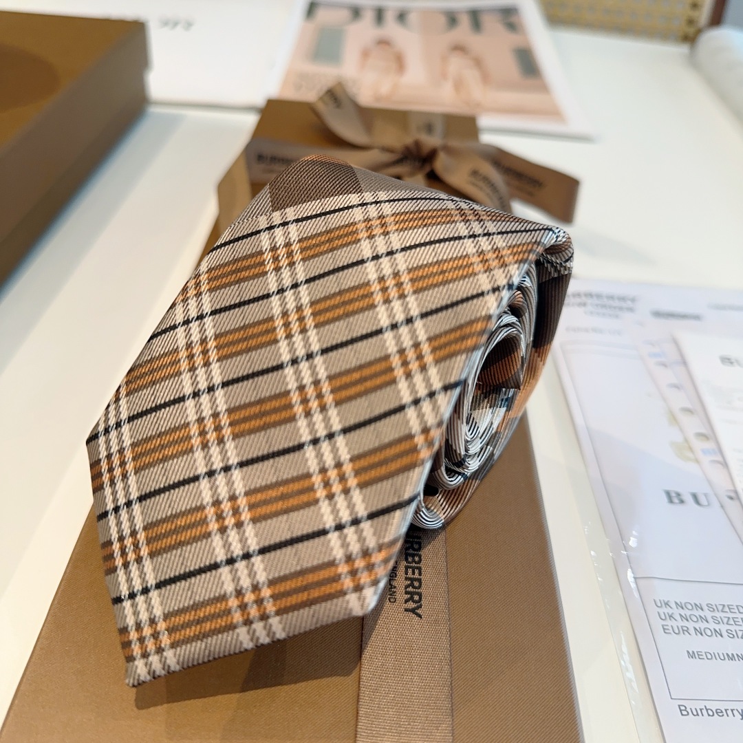 特价特 专柜同步领带出货啦‼‼Burberry【博柏利领带】👔👔，稀有😻😻展现精湛手工与时尚优雅的理想选