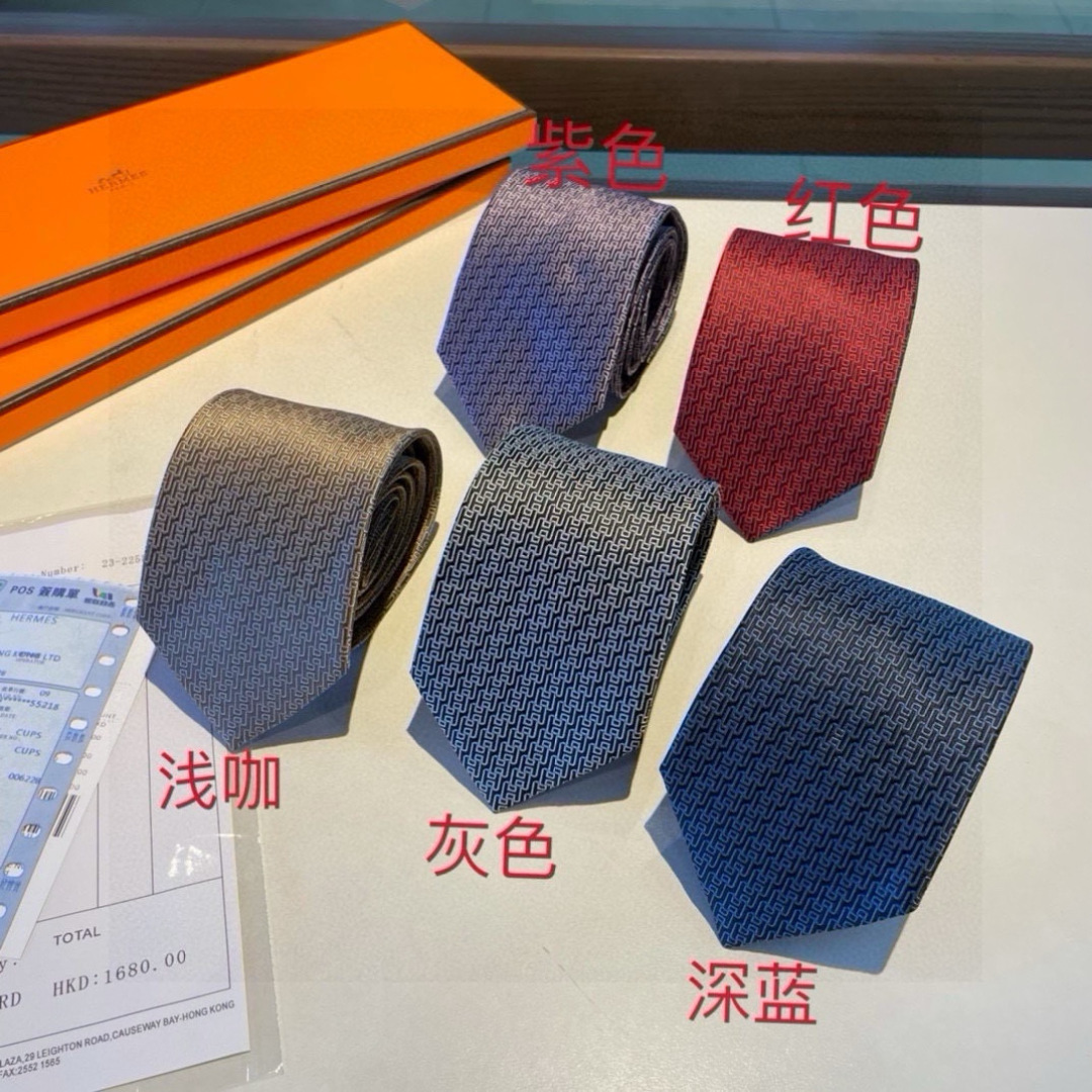 特价爱马仕H字母男士新款领带系列👔👔，让男士可以充分展示自己个性。100%顶级斜纹真丝手工定制‼