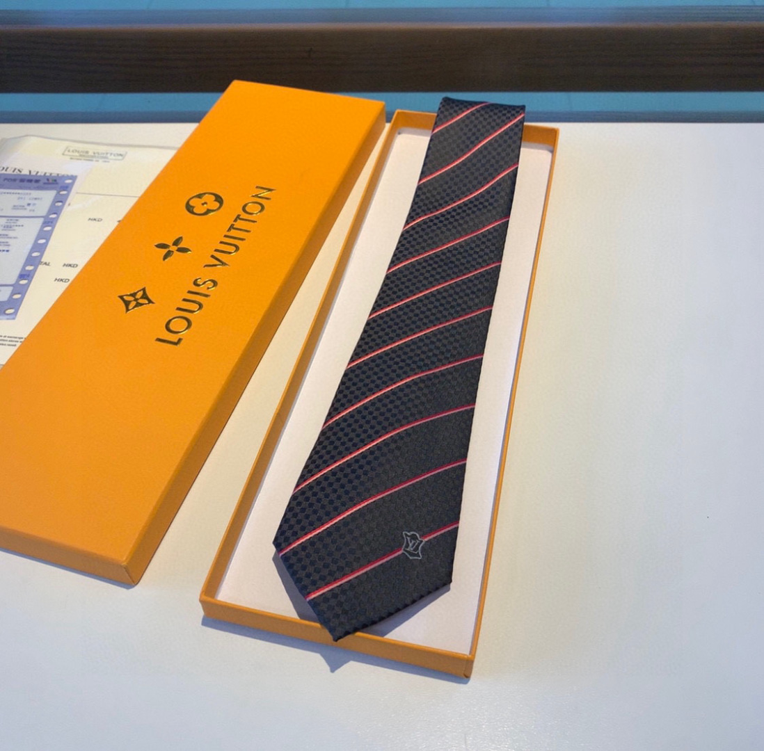特价特价P LV专柜同步出货啦‼ 男士领带系列【ECU领带】👔👔，稀有😻😻展现精湛手工与时尚优雅的理想选