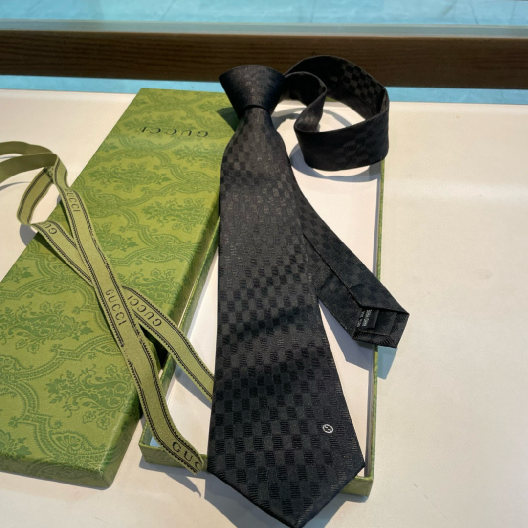 特价特批 G家专柜新款【GG标识印花领带】男士领带👔👔，稀有采用经典小G LOGO提花展现精湛手工与时尚