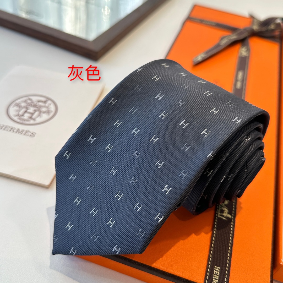 特价特 爱马仕男士新款领带系列👔👔，稀有H家每年都有一千条不同印花的领带面世，从最初的多以几何图案表现骑