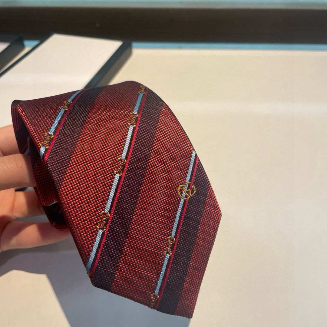 特价 G家专柜新款【GG标识印花领带】男士领带👔👔，稀有采用经典小G LOGO提花展现精湛手工与时尚优雅
