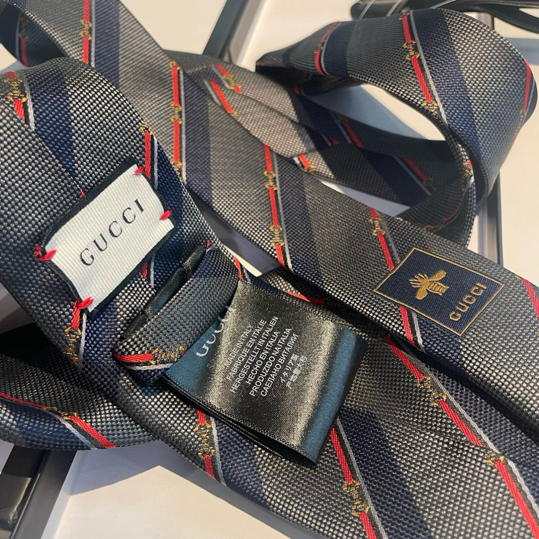 特价 G家专柜新款【GG标识印花领带】男士领带👔👔，稀有采用经典小G LOGO提花展现精湛手工与时尚优雅