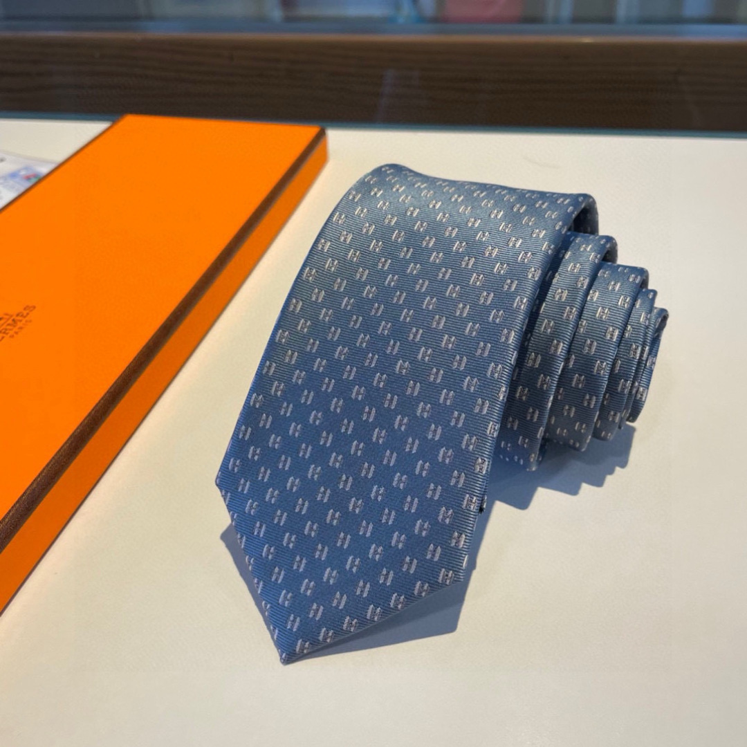 特价爱马仕H字母男士新款领带系列👔👔，让男士可以充分展示自己个性。100%顶级斜纹真丝手工定制‼