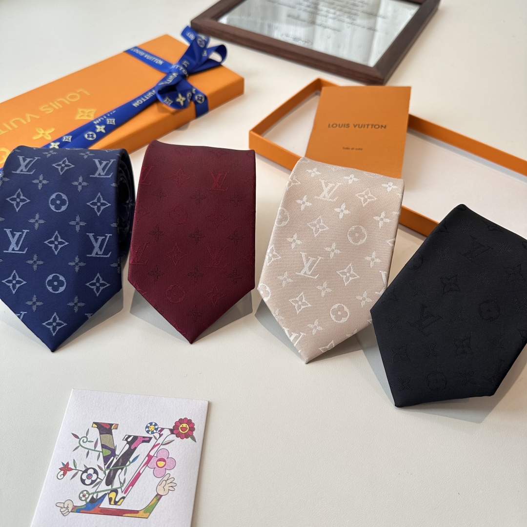 特价特 👏👏专柜同歩👔👔精致的小Logo提花，低调奢华大气的配色，这款领带将Lv标志性的Damier图案