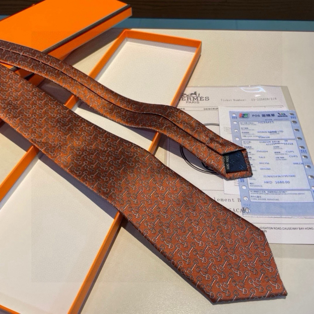 特价顶级专柜品质 🆕👨‍⚖️👨‍✈️H家男士新款领带系列👔👔，稀有H家每年都有一千条不同印花的领带面世，