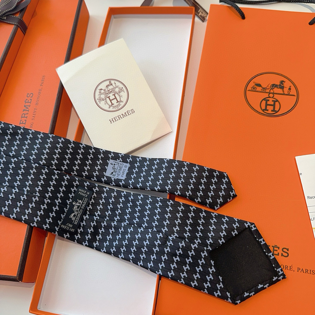 特价特价P 领带新款出货啦‼‼爱马仕男士新款领带系列👔👔，让男士可以充分展示自己个性。100%顶级斜纹真