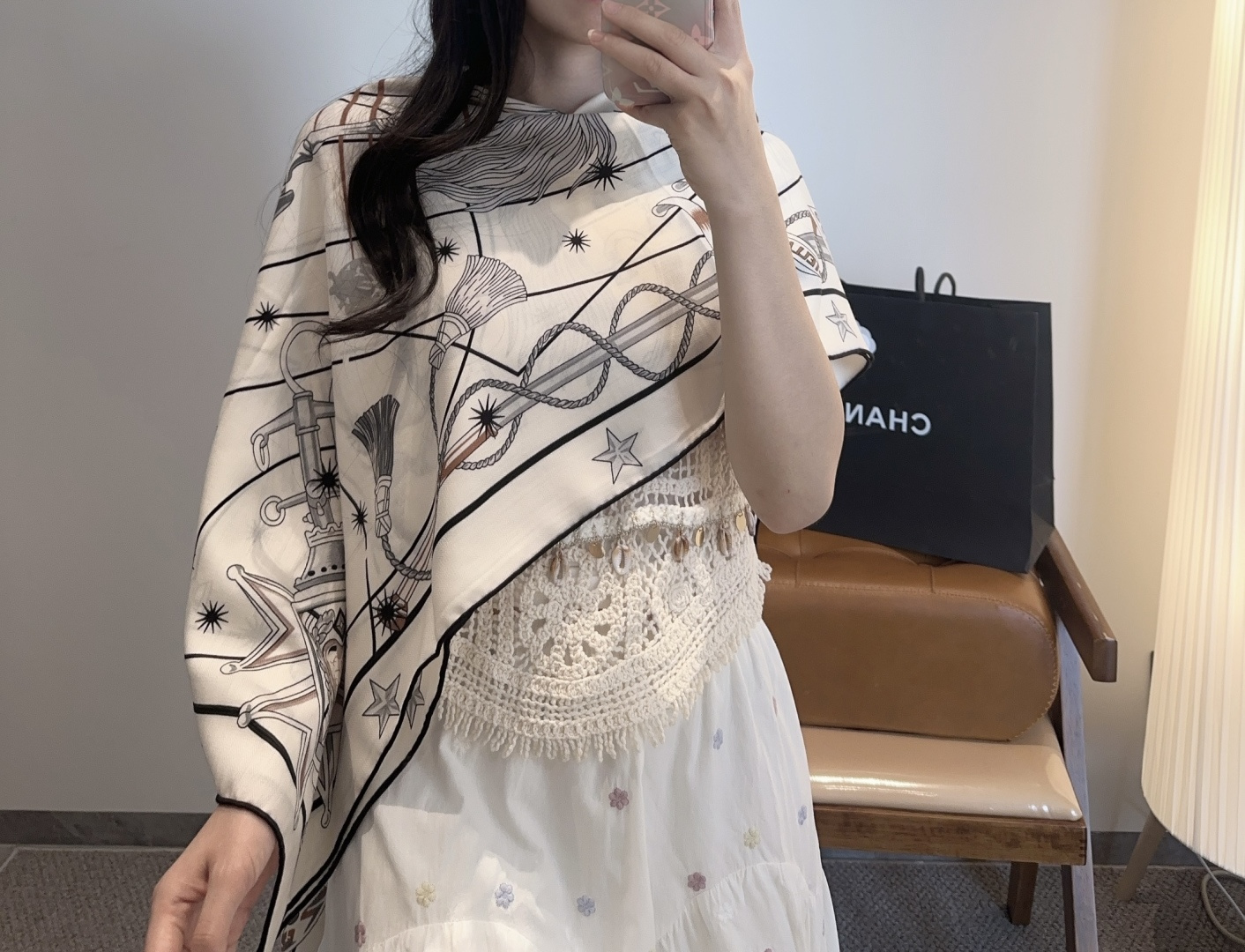  星辰合唱曲双面同色丝绒
 创作渊源
吹响号角！骏马天堂正在举行盛大庆典。诸神开启舞会，庆祝宇宙重生，而