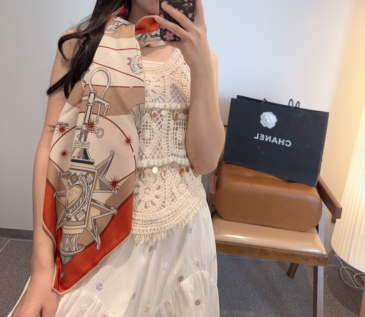  星辰合唱曲双面同色丝绒
 创作渊源
吹响号角！骏马天堂正在举行盛大庆典。诸神开启舞会，庆祝宇宙重生，而