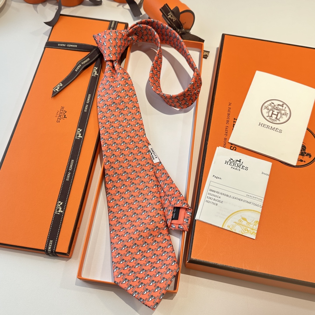 特价特 男士新款印花领带系列【驰马骋色】👔👔，稀有😻😻H家每年都有一千条不同印花的领带面世，从最初的多以