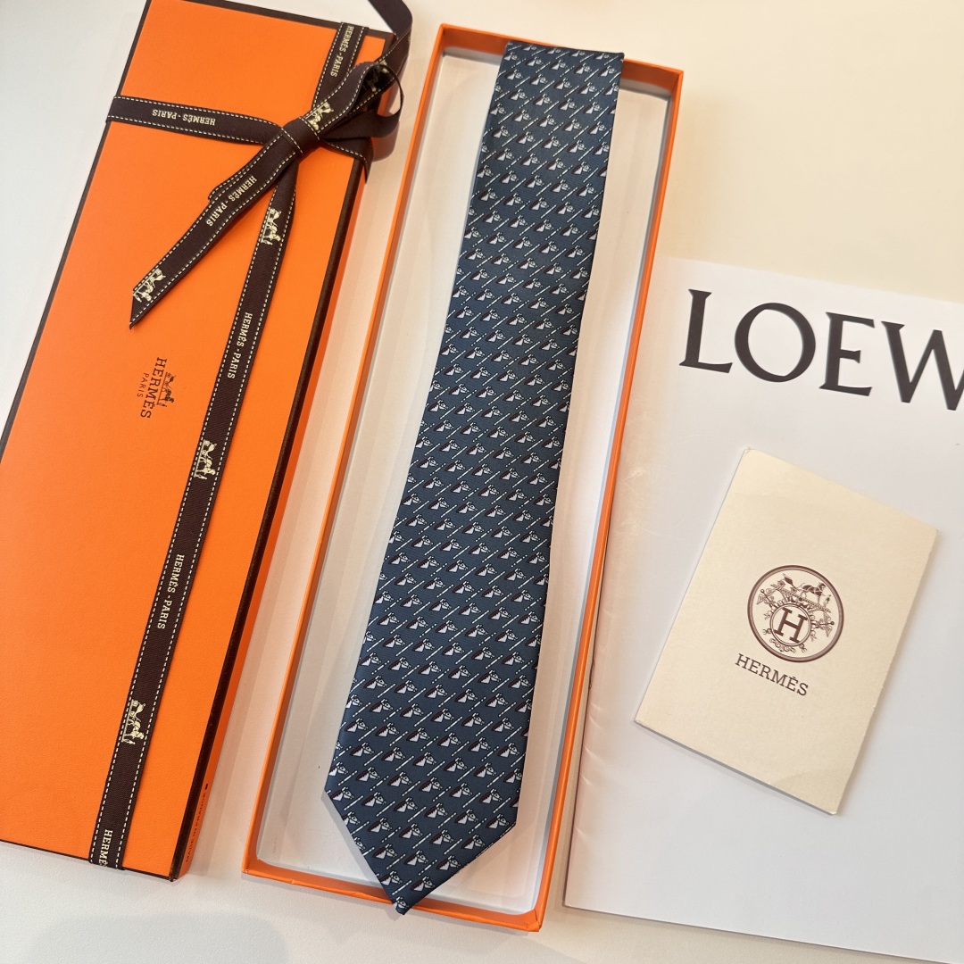 特价特 男士新款印花领带系列【驰马骋色】👔👔，稀有😻😻H家每年都有一千条不同印花的领带面世，从最初的多以
