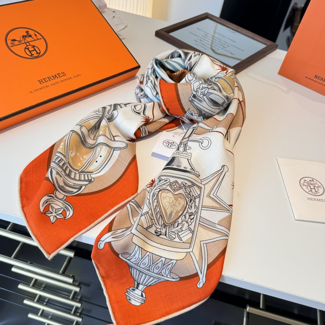  星辰合唱曲双面同色丝绒
 创作渊源
吹响号角！骏马天堂正在举行盛大庆典。诸神开启舞会，庆祝宇宙重生，而