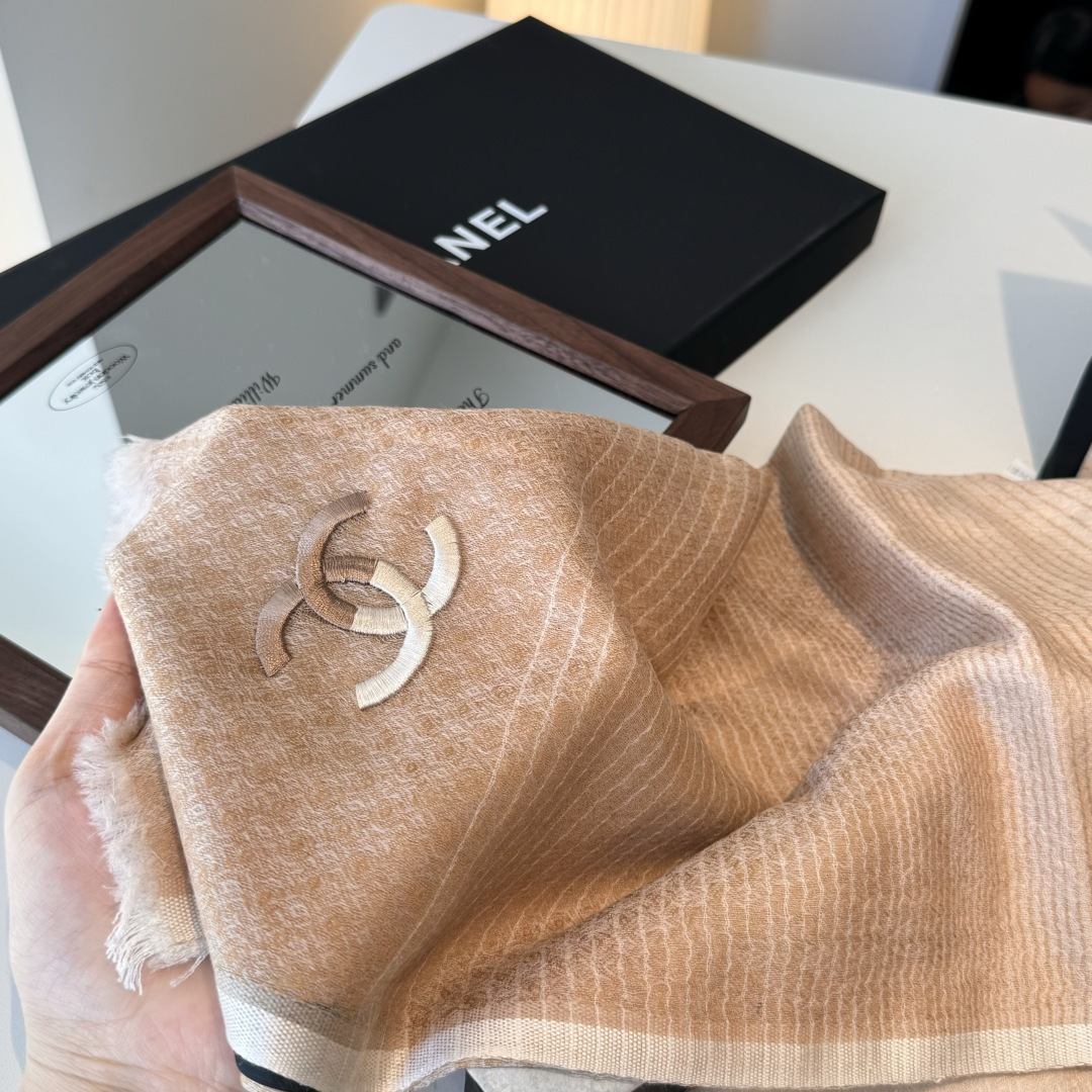 ，2025 年香奈儿极品原单 渐变色玫瑰非常温柔美丽的配色！高尖端产物⚠️重磅呈现 ，绝无仅有 史无前例