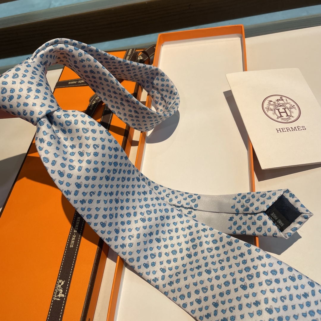 特价特 男士新款印花爱马仕透视领带系列👔👔，稀有😻😻H家每年都有一千条不同印花的领带面世，从最初的多以几