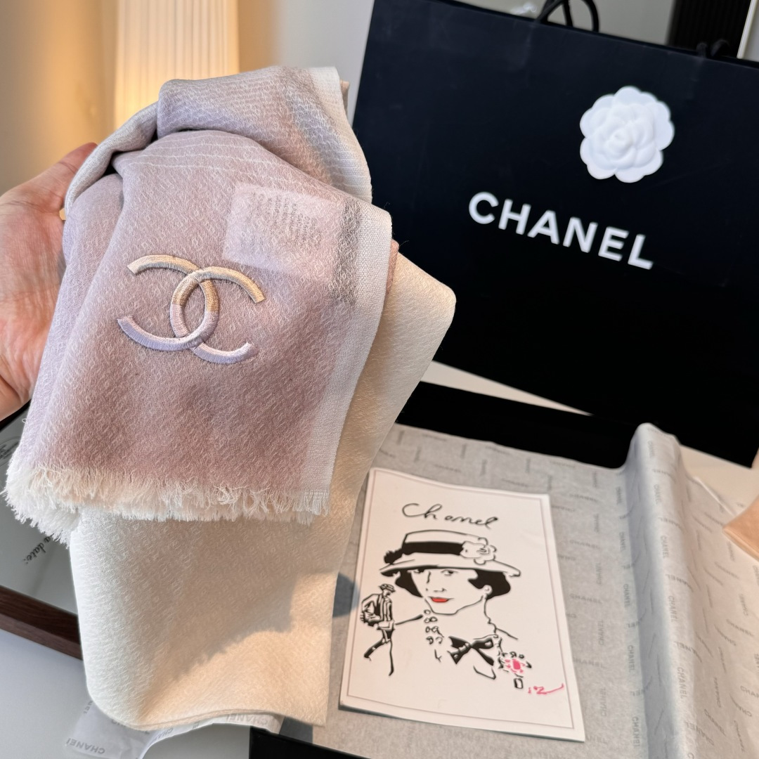 ，2025 年香奈儿极品原单 渐变色玫瑰非常温柔美丽的配色！高尖端产物⚠️重磅呈现 ，绝无仅有 史无前例