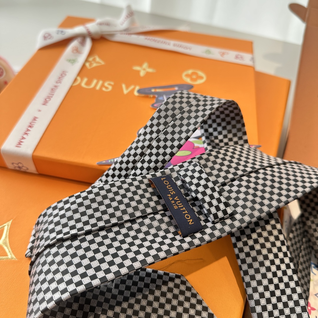 特价 LV领带 新款来袭 路易威登经典领带👔「棋盘格子」l'花纹，男士必备单品超时尚！高端品质 版型面料