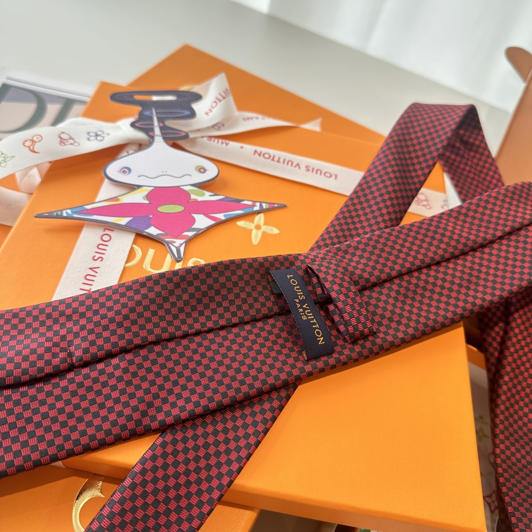 特价 LV领带 新款来袭 路易威登经典领带👔「棋盘格子」l'花纹，男士必备单品超时尚！高端品质 版型面料