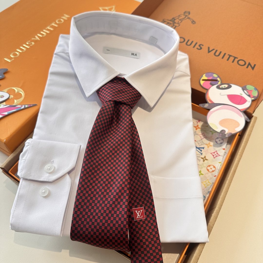 特价 LV领带 新款来袭 路易威登经典领带👔「棋盘格子」l'花纹，男士必备单品超时尚！高端品质 版型面料