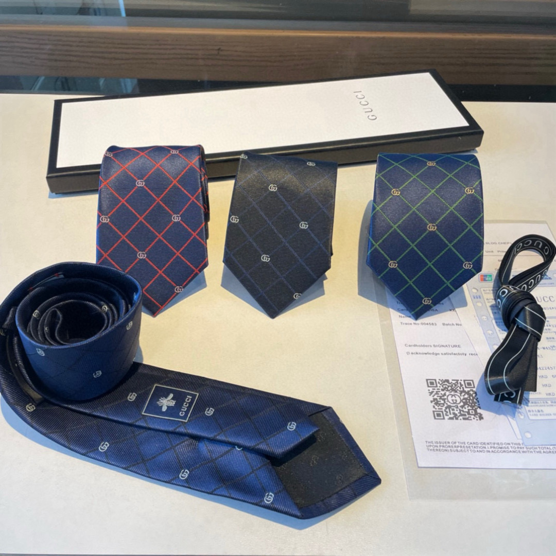 特价 G家专柜新款【GG标识印花领带】男士领带👔👔，稀有采用经典小G LOGO提花展现精湛手工与时尚优雅