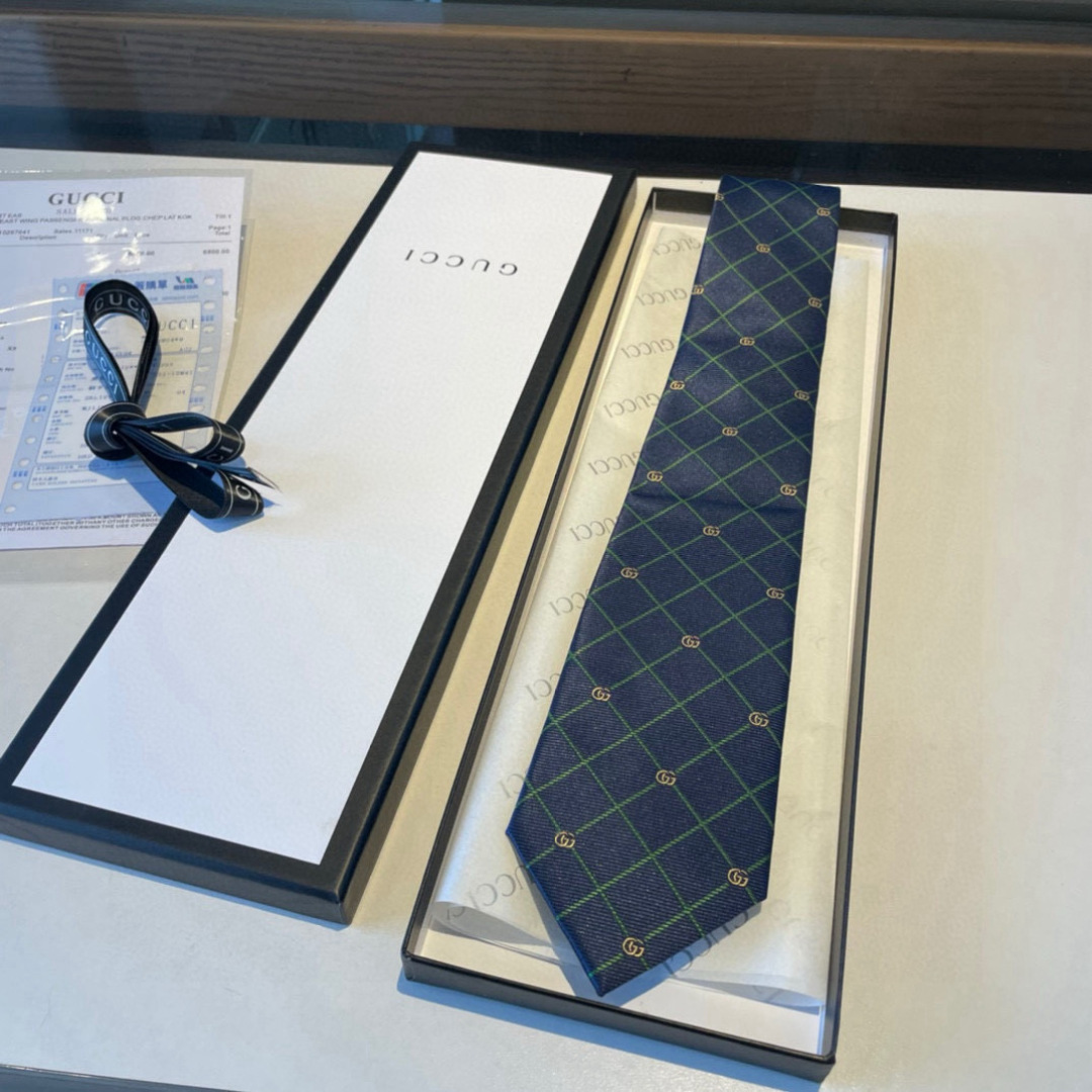 特价 G家专柜新款【GG标识印花领带】男士领带👔👔，稀有采用经典小G LOGO提花展现精湛手工与时尚优雅