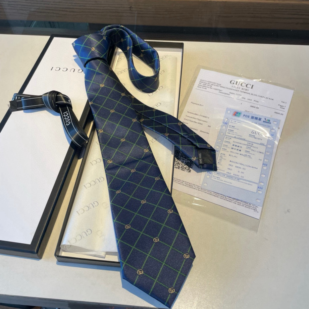 特价 G家专柜新款【GG标识印花领带】男士领带👔👔，稀有采用经典小G LOGO提花展现精湛手工与时尚优雅