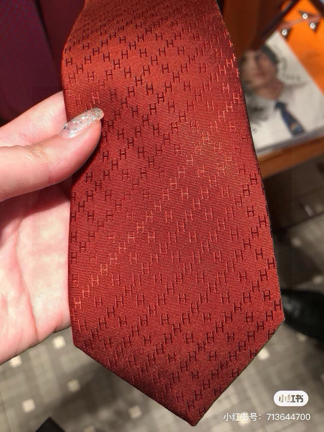 特价领带新款出货啦‼️‼️爱马仕男士菱形H格子新款领带系列👔👔，让男士可以充分展示自己个性。100%顶级