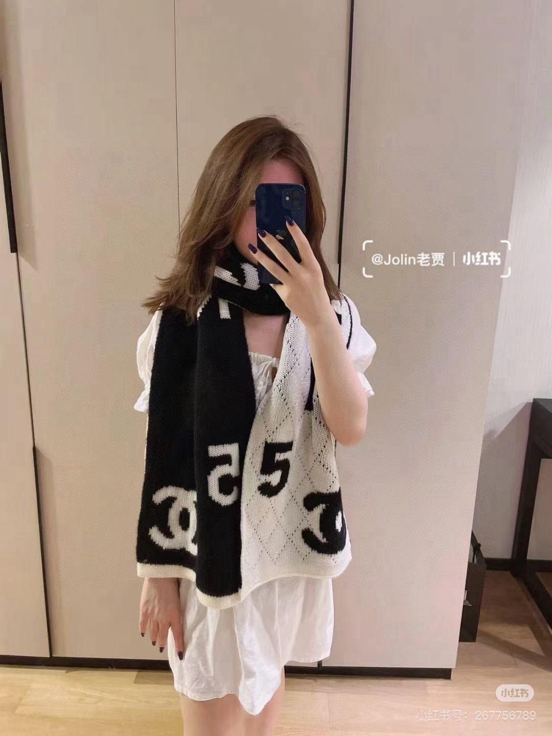  🆕 【▪Chanel · 香奈儿5号难得一见的针织单品，温柔配色，超级迷恋❗️气质低调恬静又不失优雅❗