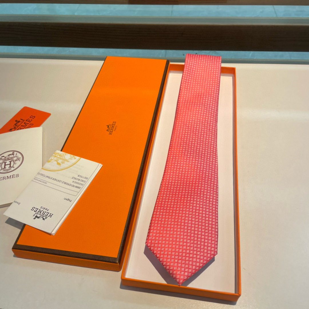 特价 领带新款出货啦‼️‼️爱马仕男士新款领带系列👔👔，让男士可以充分展示自己个性。100%顶级斜纹真丝