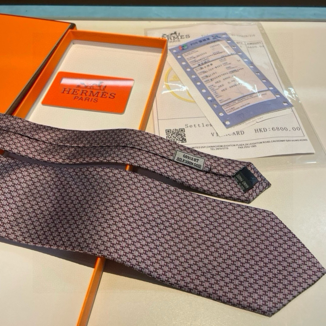 特价 领带新款出货啦‼️‼️爱马仕男士新款领带系列👔👔，让男士可以充分展示自己个性。100%顶级斜纹真丝