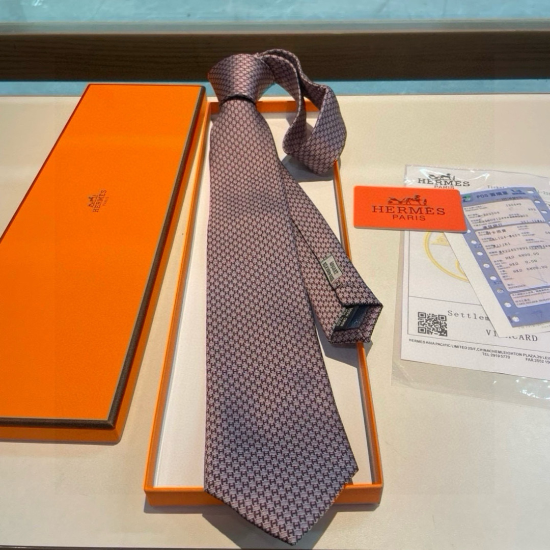 特价 领带新款出货啦‼️‼️爱马仕男士新款领带系列👔👔，让男士可以充分展示自己个性。100%顶级斜纹真丝