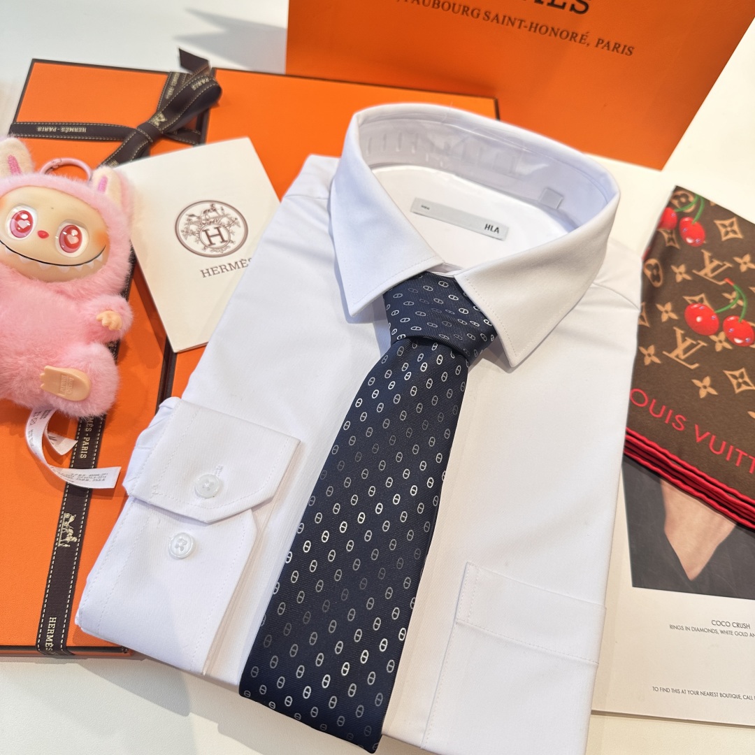 特价特 爱马仕男士新款领带系列👔👔，稀有H家每年都有一千条不同印花的领带面世，从最初的多以几何图案表现骑