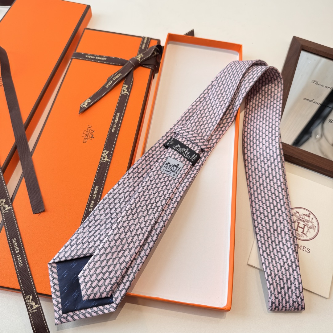 特价特价P 爱马仕男士新款领带系列👔👔，稀有H家每年都有一千条不同印花的领带面世，从最初的多以几何图案表