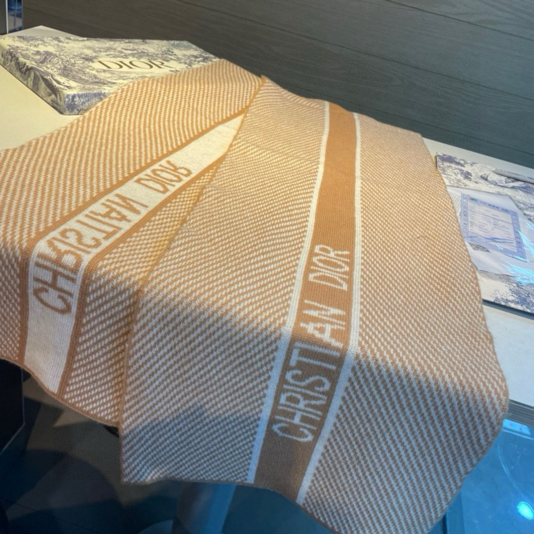 ━━━━ ● Dior迪奥 ● ━━━━Dio*秋冬新品 新款字母印花针织款！经典logo提花时髦少女心