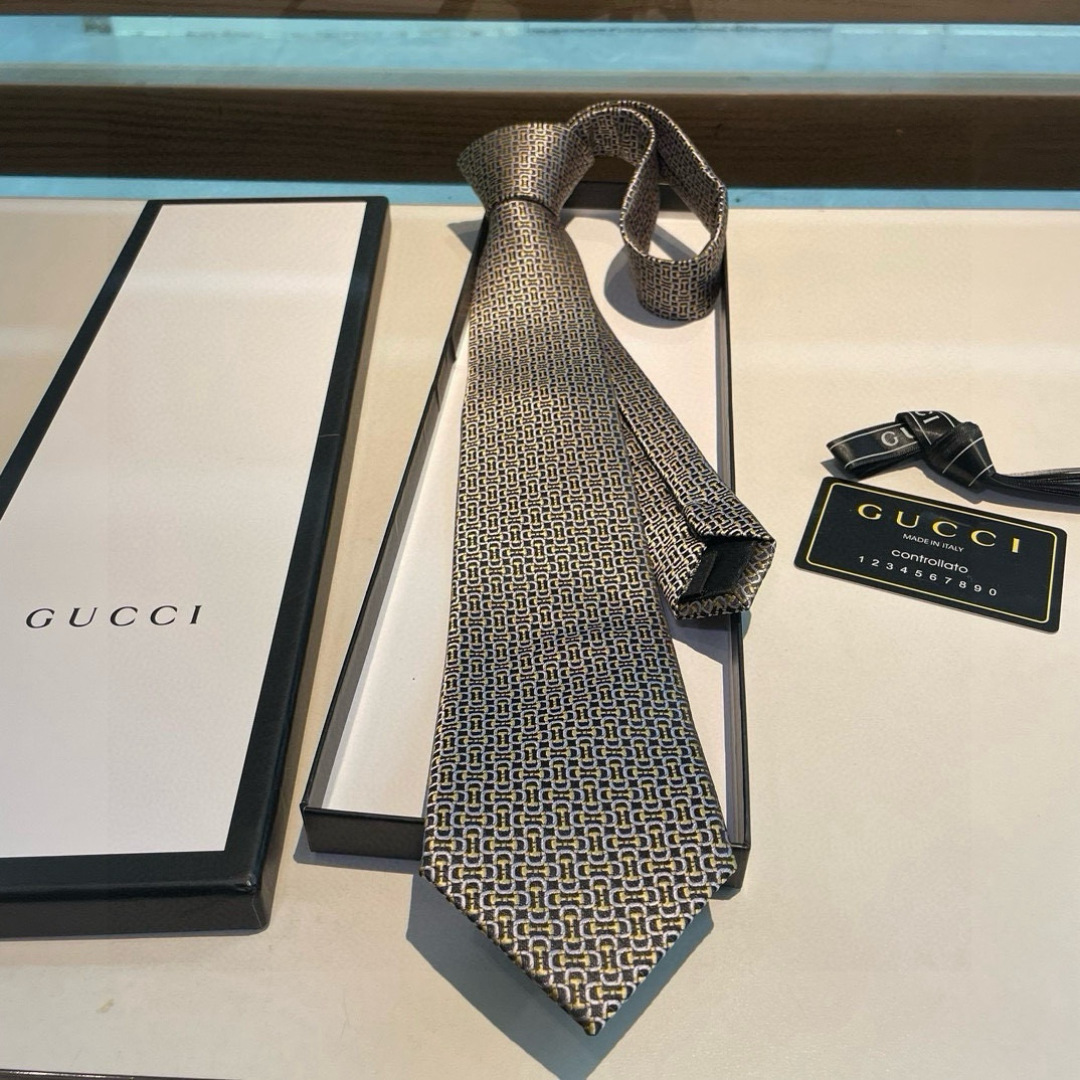 特价G家专柜新款【GG标识印花领带】男士领带👔👔，稀有采用经典小G LOGO提花展现精湛手工与时尚优雅的