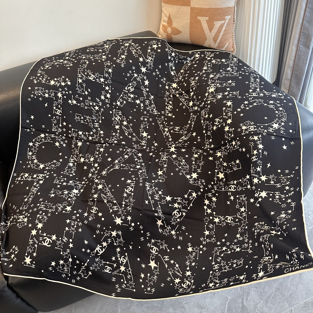 ✨✨【▪️ 优雅型格！这份魅力绝对是艺术大师级才能创作的一线水准❗️】太佩服Chanel这位设计师了，出