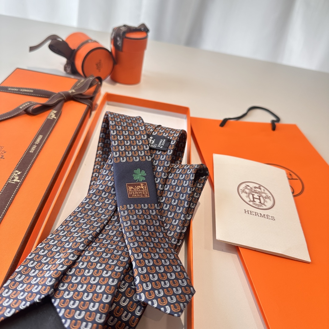 特价特价P 爱马仕《Good luck》男士新款领带系列👔👔，稀有H家每年都有一千条不同印花的领带面世，