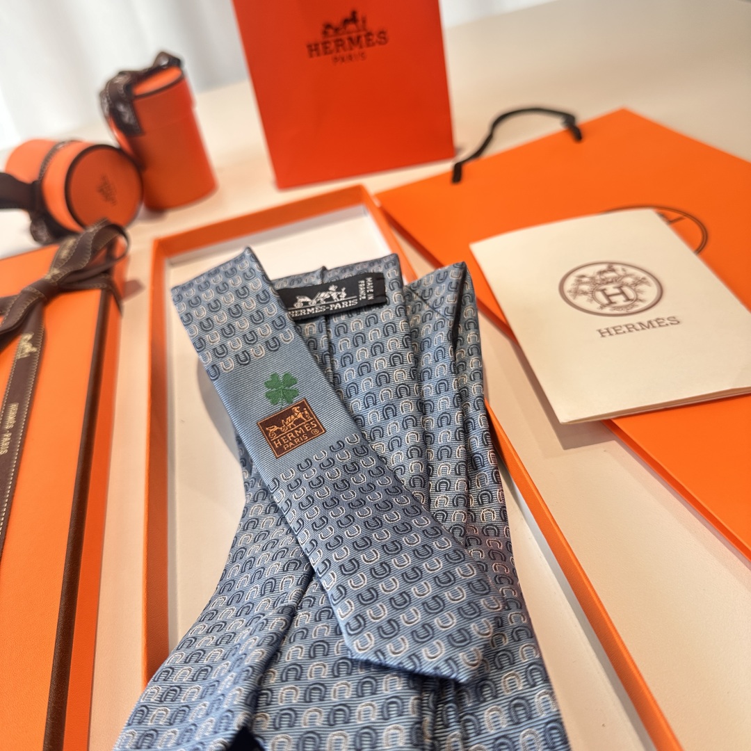 特价特价P 爱马仕《Good luck》男士新款领带系列👔👔，稀有H家每年都有一千条不同印花的领带面世，