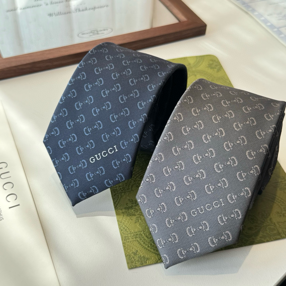 特价 特 G家专柜新款【GG标识领带】男士领带👔👔，稀有采用经典小G LOGO提花展现精湛手工与时尚优雅