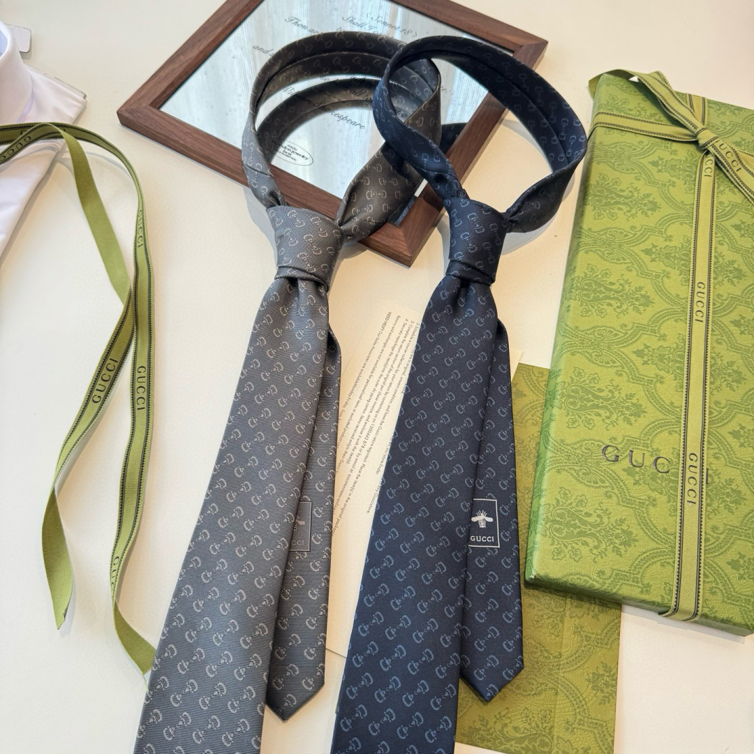 特价 特 G家专柜新款【GG标识领带】男士领带👔👔，稀有采用经典小G LOGO提花展现精湛手工与时尚优雅