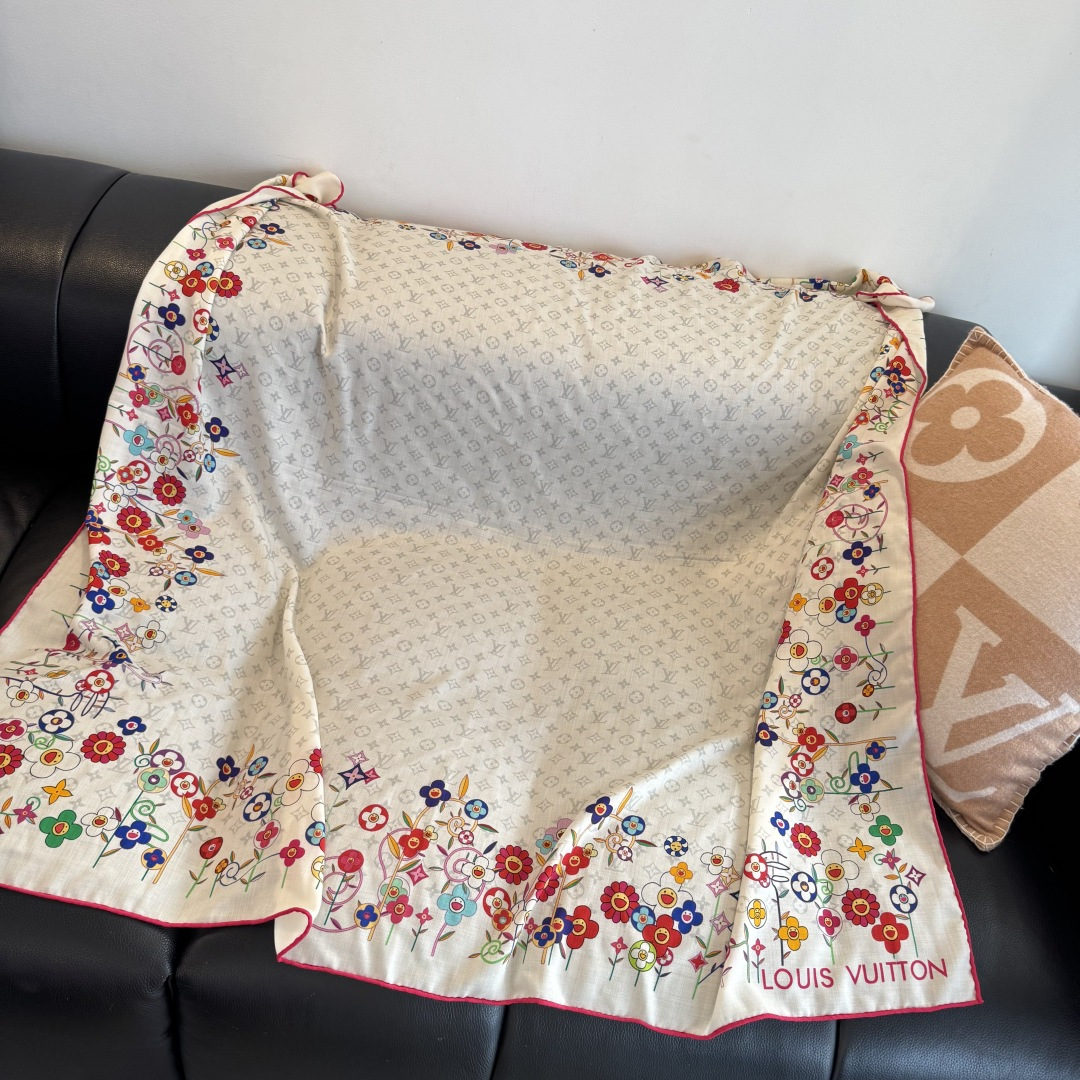 ❄【双面同色】原单Lv140cm丝绒方本款方巾，丝印工艺刻画丰富细节，描绘 Monogram 薇薇安之家
