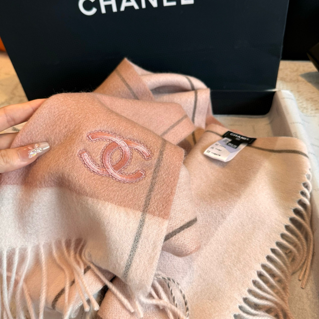 🆕 【CHANEL·香奈儿 】喜欢有颜值，高质量的亲可入手，名媛单品，无论怎么搭配都是满满的气质感，10