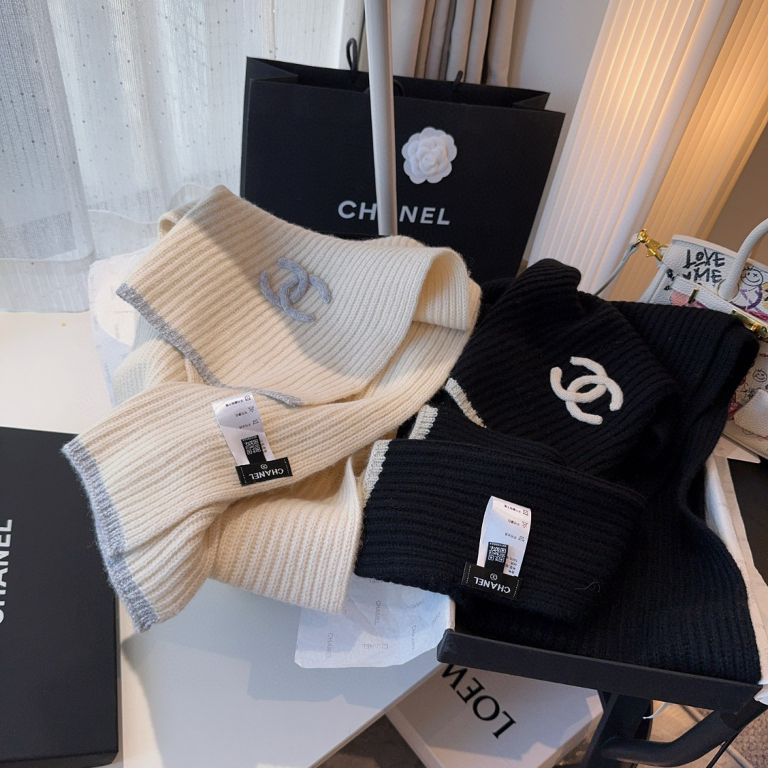 👑👑Chanel25秋冬新款刺绣针织围巾羊绒针织长巾‼️美翻了[流泪]御用殿堂级极品‼️新款在售 进口纯