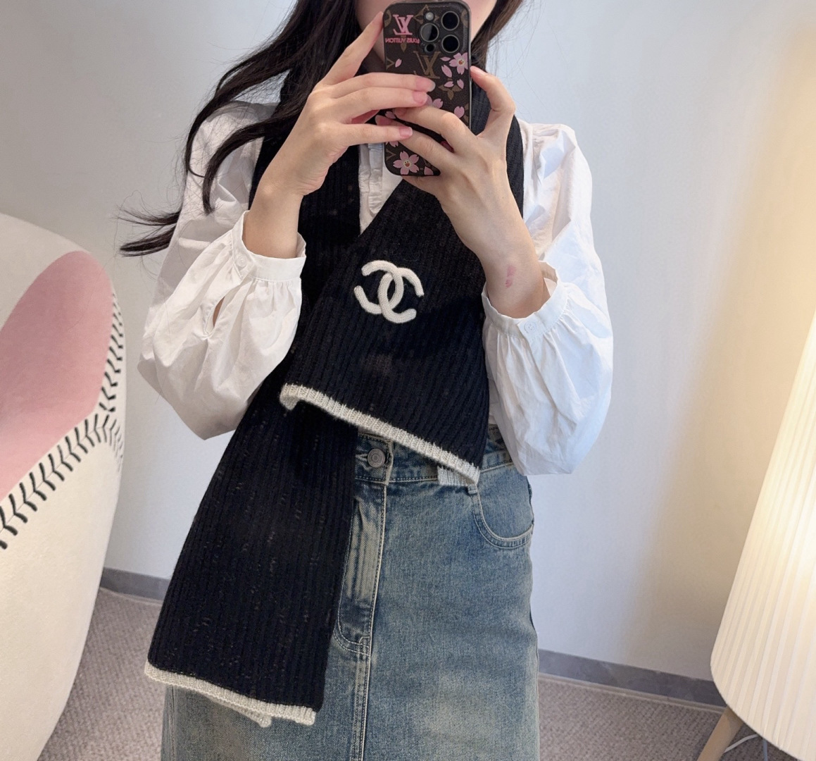 👑👑Chanel25秋冬新款刺绣针织围巾羊绒针织长巾‼️美翻了[流泪]御用殿堂级极品‼️新款在售 进口纯