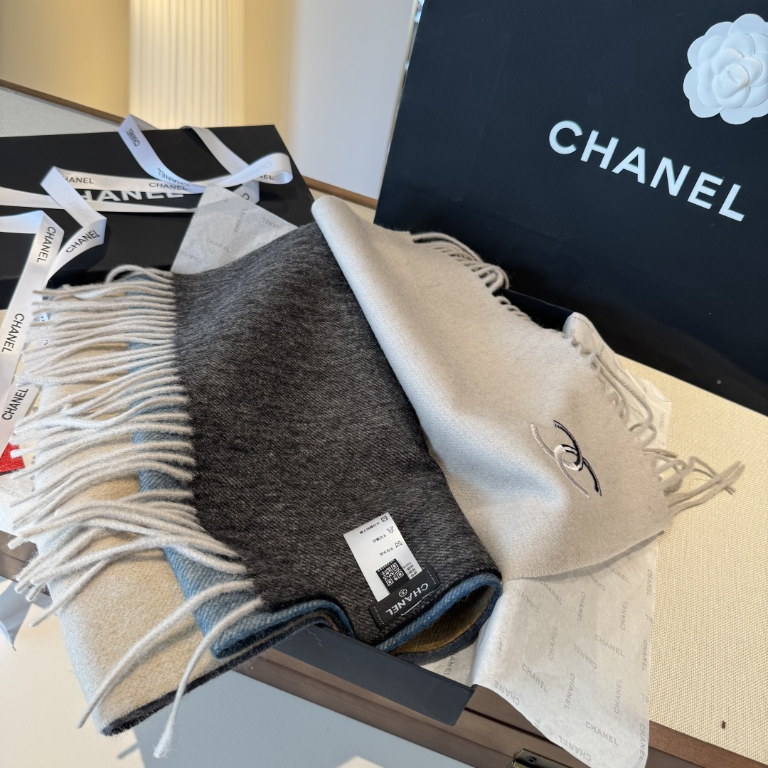 🆕 【▪Chanel · 香奈儿难得一见的温柔配色，超级迷恋❗️气质低调恬静又不失优雅❗️】重点推荐❗️