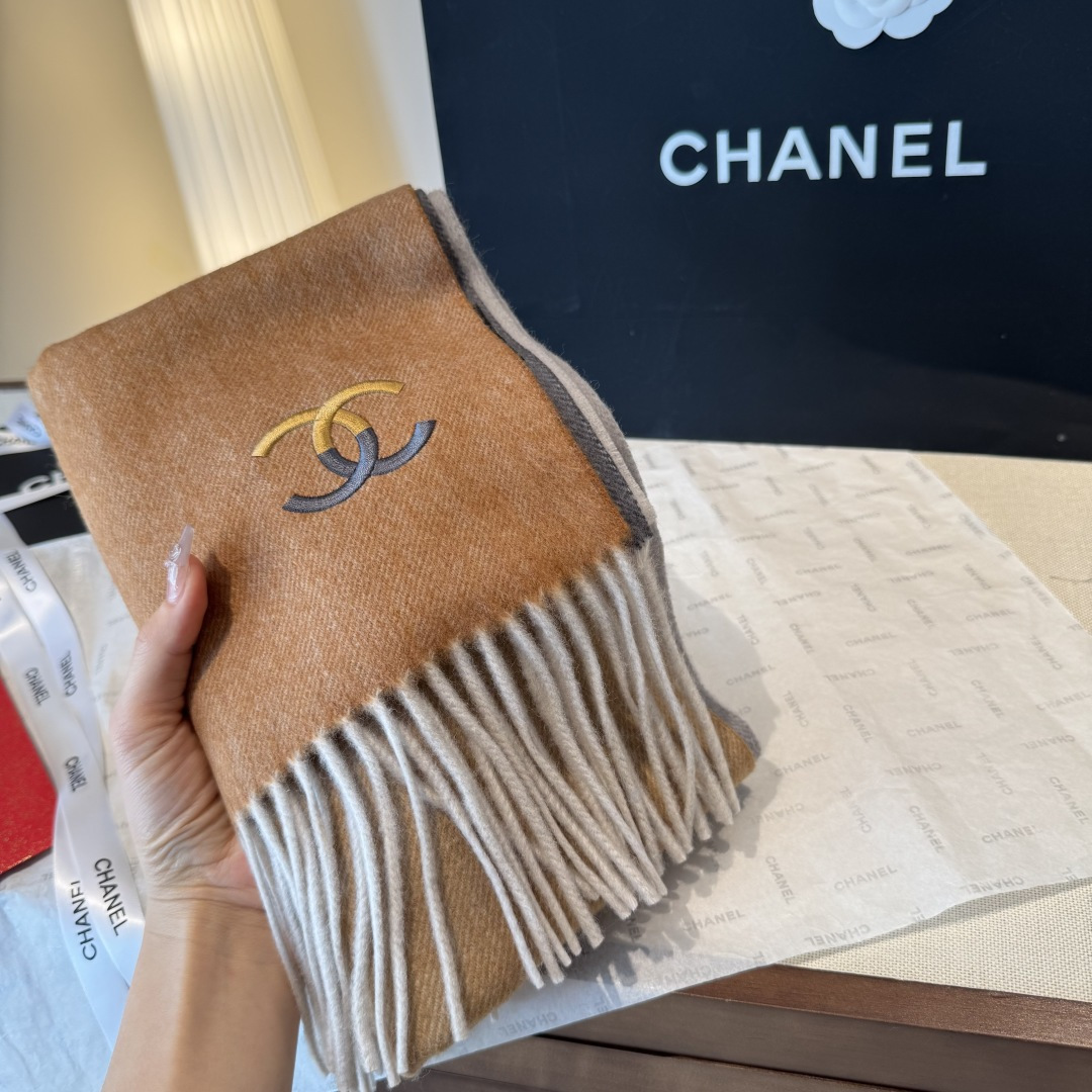 🆕 【▪Chanel · 香奈儿难得一见的温柔配色，超级迷恋❗️气质低调恬静又不失优雅❗️】重点推荐❗️