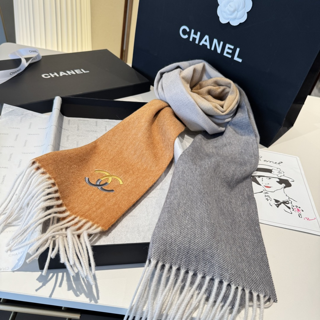 🆕 【▪Chanel · 香奈儿难得一见的温柔配色，超级迷恋❗️气质低调恬静又不失优雅❗️】重点推荐❗️