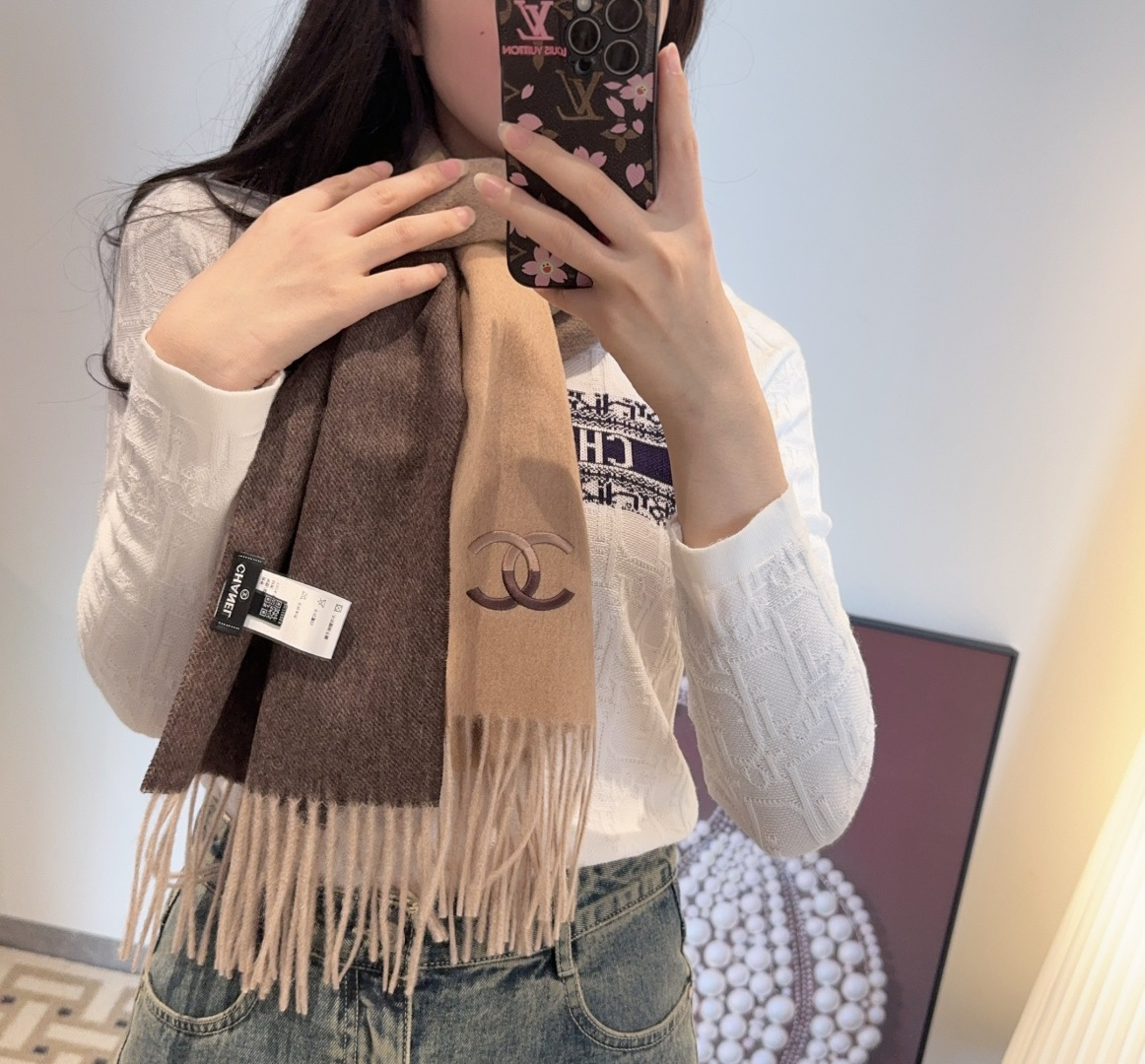 🆕 【▪Chanel · 香奈儿难得一见的温柔配色，超级迷恋❗️气质低调恬静又不失优雅❗️】重点推荐❗️