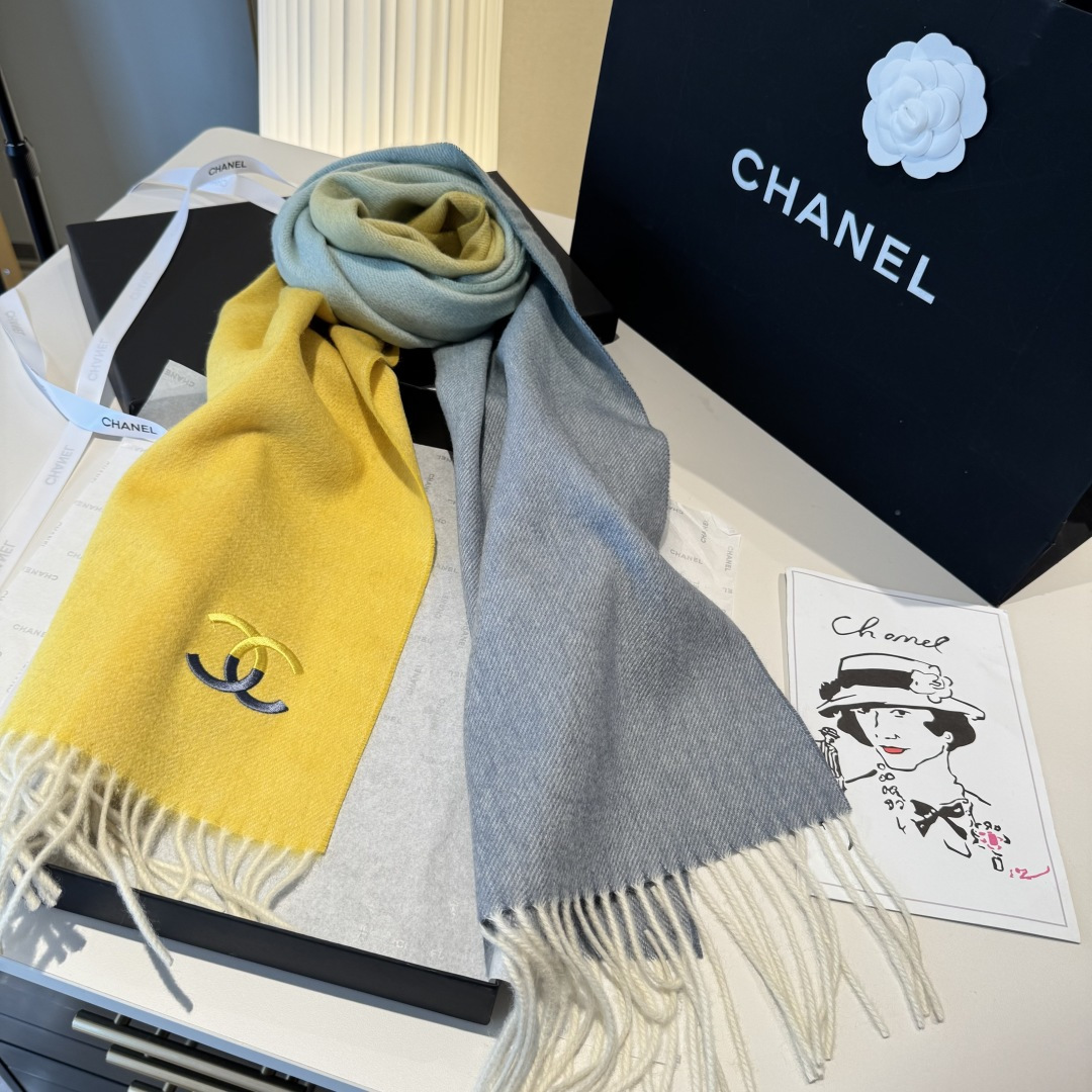 🆕 【▪Chanel · 香奈儿难得一见的温柔配色，超级迷恋❗️气质低调恬静又不失优雅❗️】重点推荐❗️