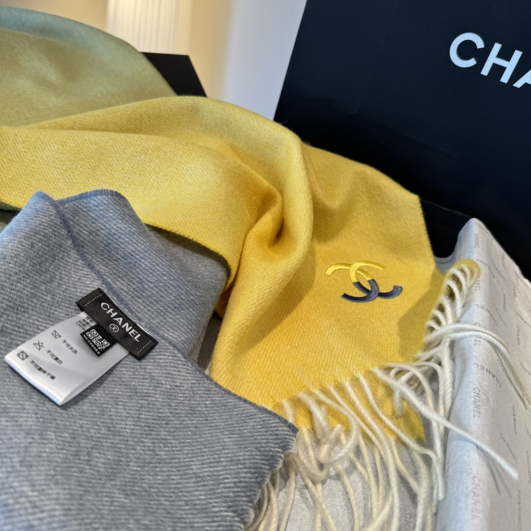 🆕 【▪Chanel · 香奈儿难得一见的温柔配色，超级迷恋❗️气质低调恬静又不失优雅❗️】重点推荐❗️