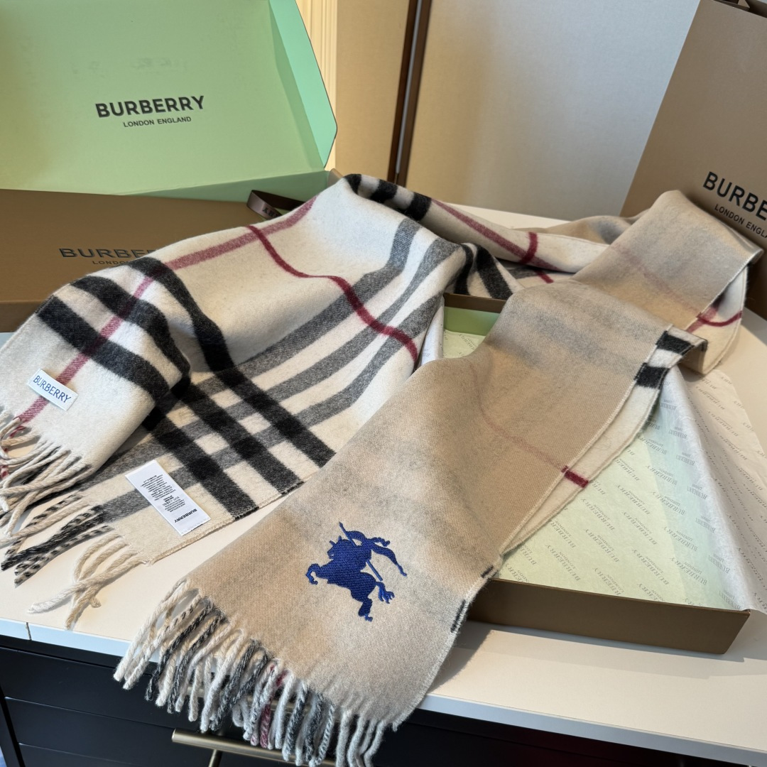 ❤️最新款 B双刺 双面刺绣➕印花➕提花 大密度双面羊绒格子围巾 超高难度工艺 绝非一般coPy能做 原